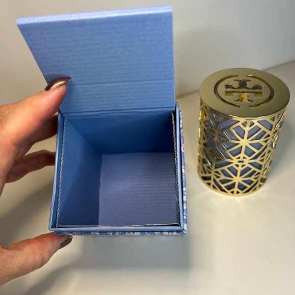 Tory Burch Westerly Candle - Picture 3 of 7